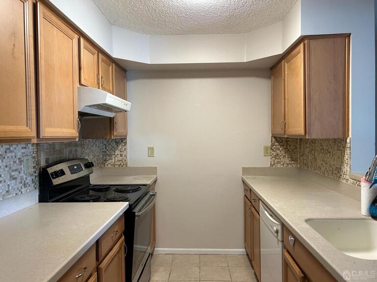 Photo 5 of 614 Aspen Drive # 614, Plainsboro NJ 08536, Plainsboro, NJ