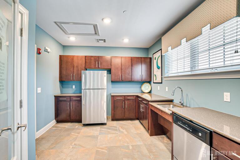 Photo 37 of 10 Woodmere Drive, Sayreville NJ 08859, Sayreville, NJ