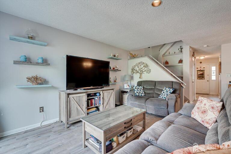 Photo 12 of 10 Woodmere Drive, Sayreville NJ 08859, Sayreville, NJ