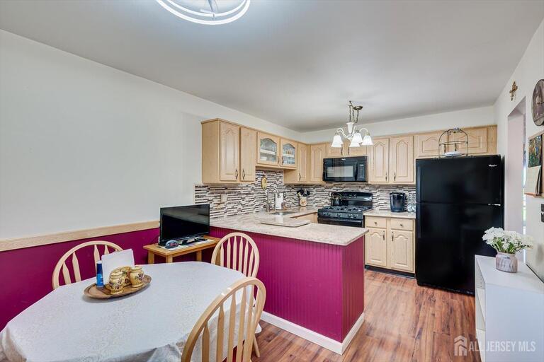 Photo 5 of 10 Woodmere Drive, Sayreville NJ 08859, Sayreville, NJ
