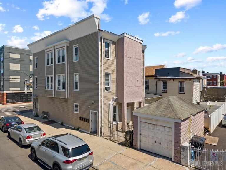Photo 3 of 201 3rd Street, Elizabeth NJ 07206, Elizabeth, NJ