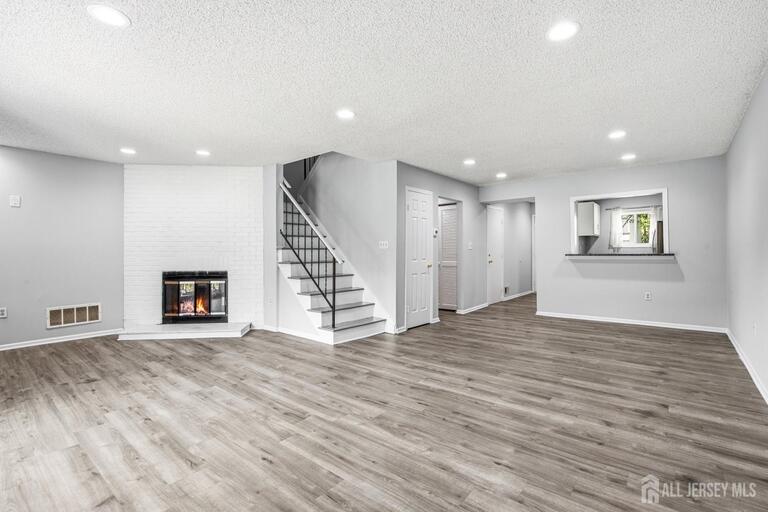 Photo 5 of 1 Lily Court, Edison NJ 08820, Edison, NJ