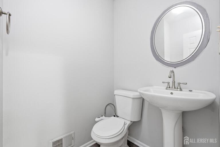 Photo 12 of 1 Lily Court, Edison NJ 08820, Edison, NJ