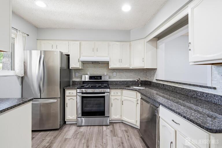 Photo 8 of 1 Lily Court, Edison NJ 08820, Edison, NJ