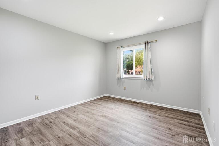 Photo 19 of 1 Lily Court, Edison NJ 08820, Edison, NJ
