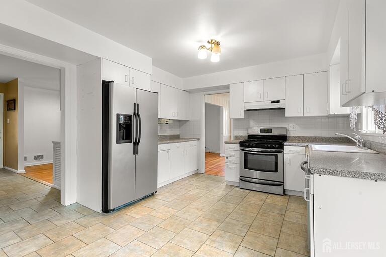 Photo 13 of 29 Devonshire Terrace, West Orange NJ 07052, West Orange, NJ