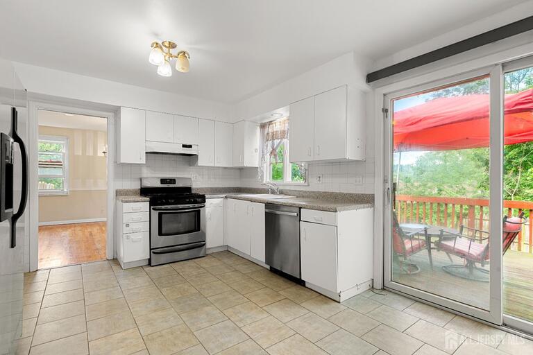 Photo 14 of 29 Devonshire Terrace, West Orange NJ 07052, West Orange, NJ