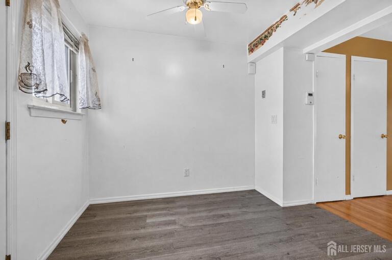 Photo 13 of 809 N Oaks Boulevard, North Brunswick NJ 08902, North Brunswick, NJ