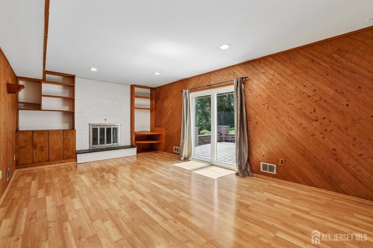 Photo 17 of 219 W 1st Street, Edison NJ 08820, Edison, NJ