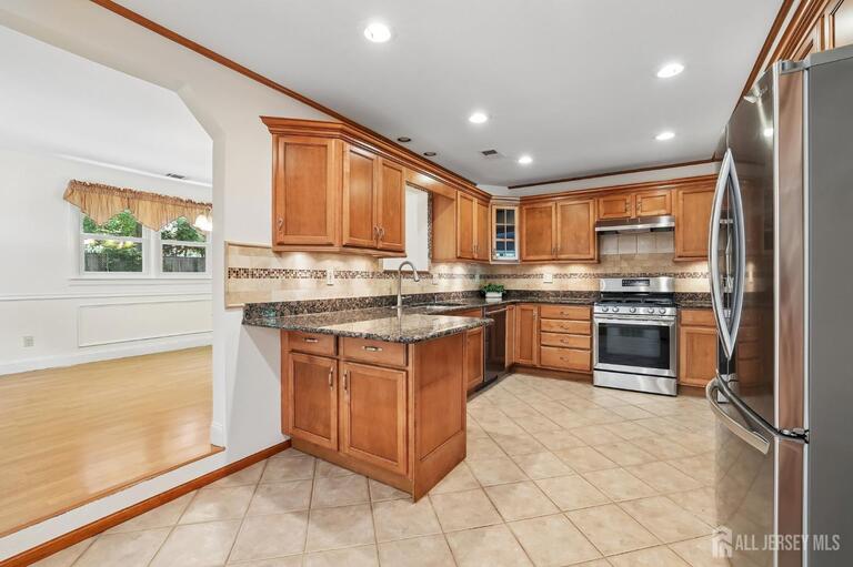 Photo 10 of 219 W 1st Street, Edison NJ 08820, Edison, NJ