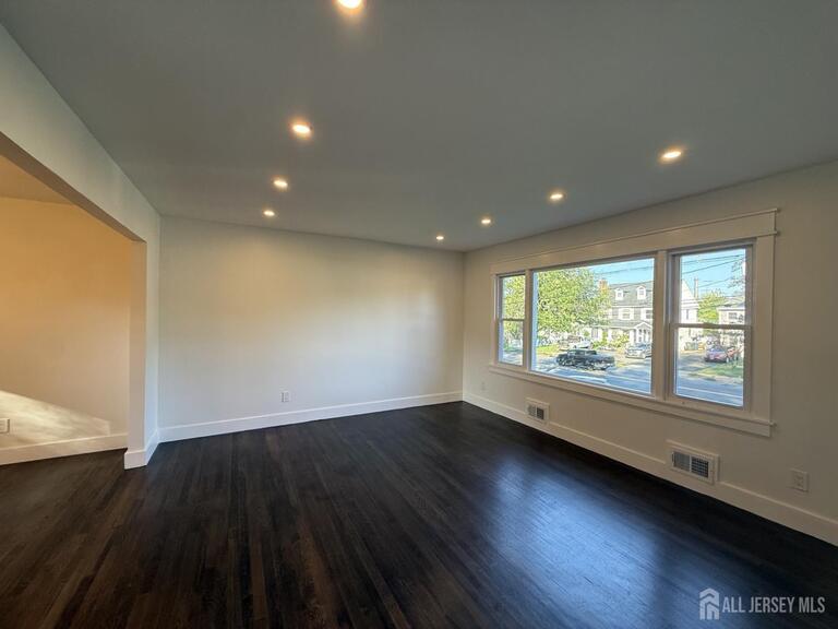 Photo 6 of 684 West Avenue, Sewaren NJ 07077, Sewaren, NJ