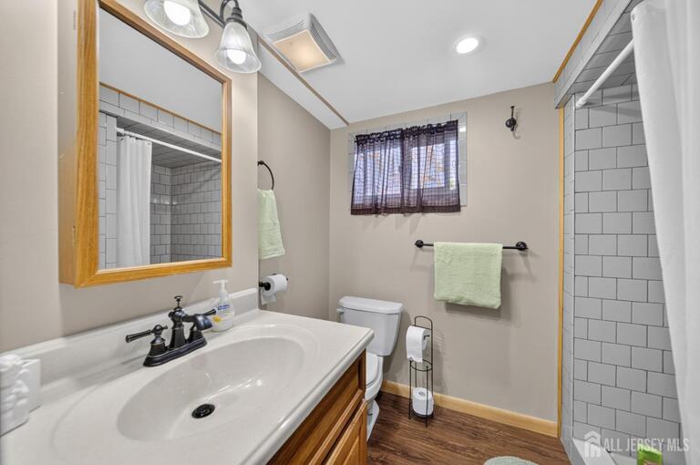 Photo 18 of 73 Ash Street, Carteret NJ 07008, Carteret, NJ