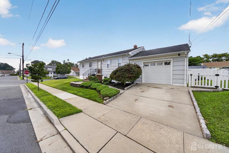 Photo 3 of 73 Ash Street, Carteret NJ 07008, Carteret, NJ