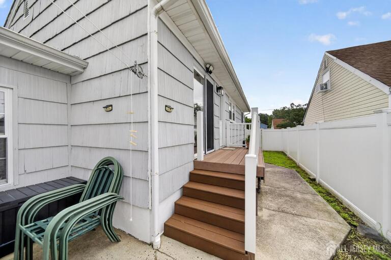Photo 22 of 73 Ash Street, Carteret NJ 07008, Carteret, NJ
