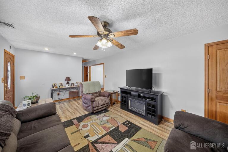 Photo 5 of 73 Ash Street, Carteret NJ 07008, Carteret, NJ
