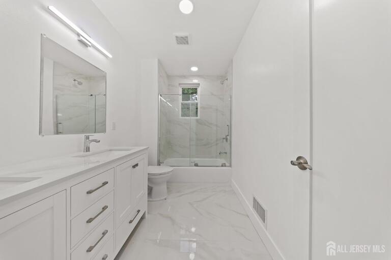 Photo 19 of 418 East Avenue, Northvale NJ 07647, Northvale, NJ