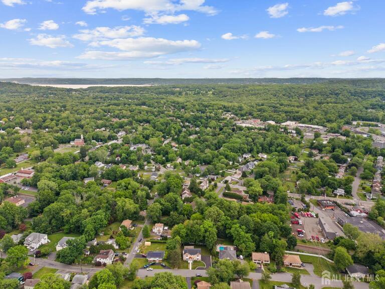 Photo 32 of 418 East Avenue, Northvale NJ 07647, Northvale, NJ