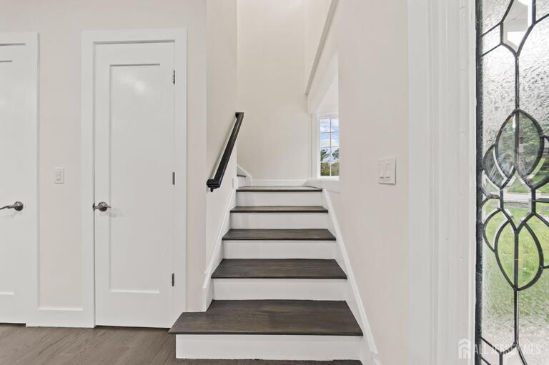 Photo 14 of 418 East Avenue, Northvale NJ 07647, Northvale, NJ
