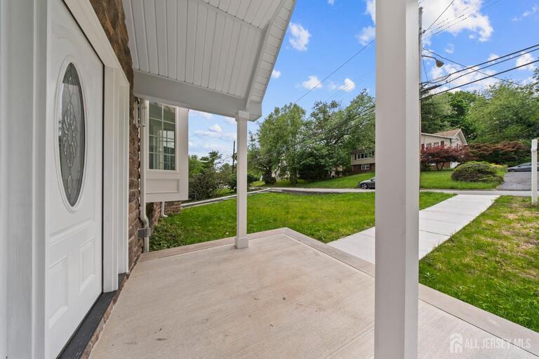 Photo 29 of 418 East Avenue, Northvale NJ 07647, Northvale, NJ