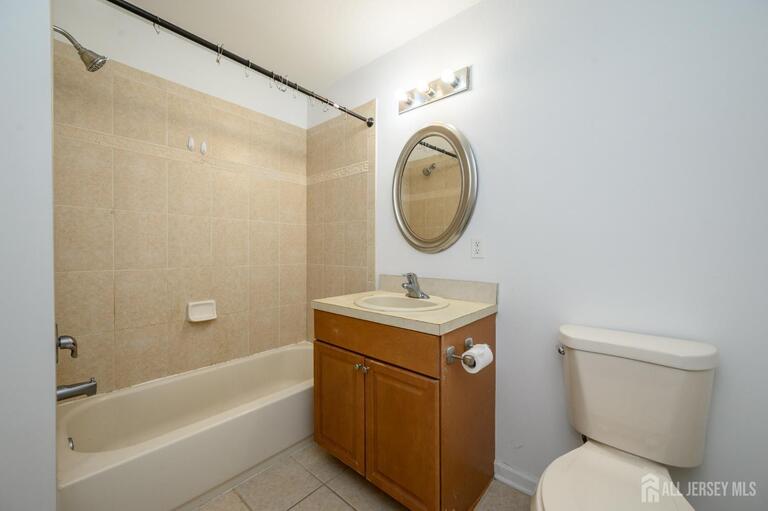 Photo 12 of 303 Pinelli Drive, Piscataway NJ 08854, Piscataway, NJ