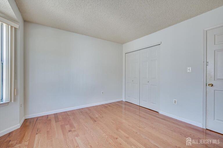 Photo 33 of 230 Kempsey Drive, North Brunswick NJ 08902, North Brunswick, NJ