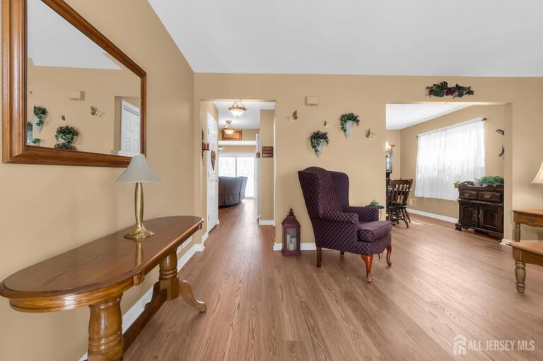 Photo 9 of 266 Thomas Street, Woodbridge Proper NJ 07095, Woodbridge Proper, NJ