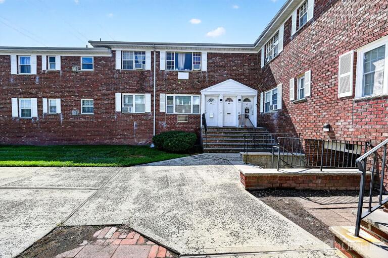 Photo 15 of 46 Gramercy Gardens # B, Middlesex NJ 08846, Middlesex, NJ
