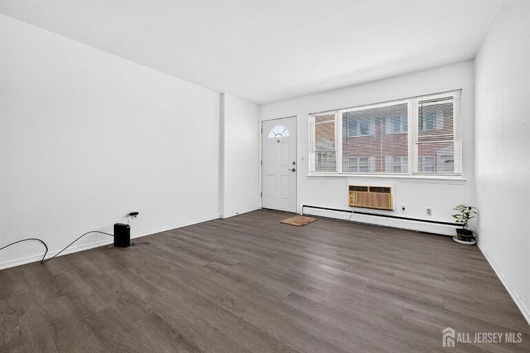 Photo 4 of 46 Gramercy Gardens # B, Middlesex NJ 08846, Middlesex, NJ