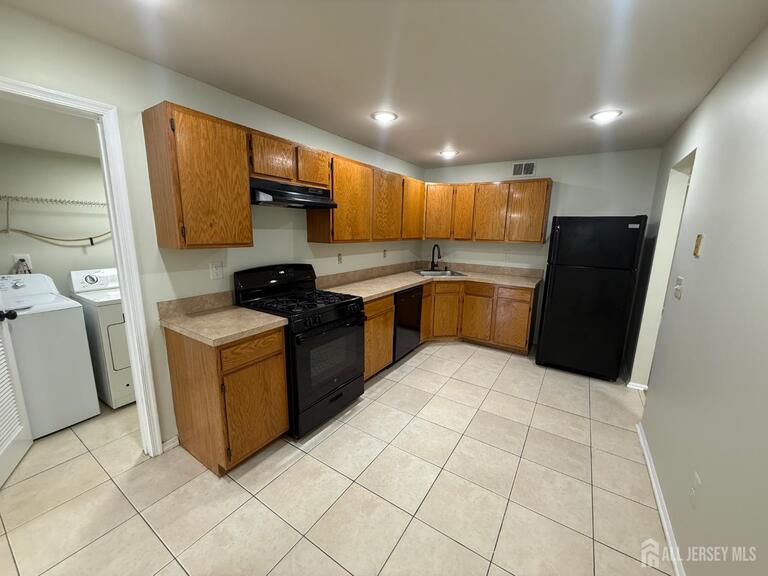 Photo 4 of 220 Copeley Way, North Brunswick NJ 08902, North Brunswick, NJ