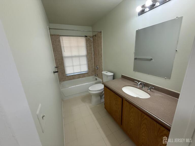 Photo 15 of 220 Copeley Way, North Brunswick NJ 08902, North Brunswick, NJ