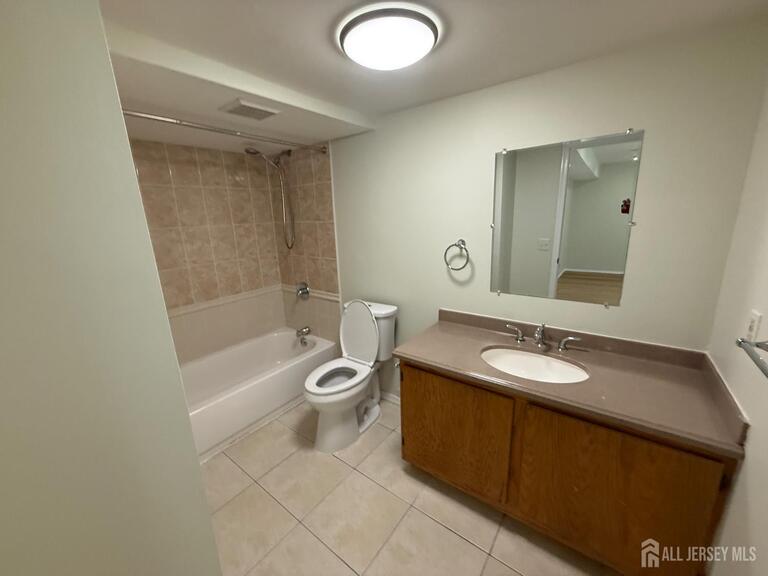 Photo 9 of 220 Copeley Way, North Brunswick NJ 08902, North Brunswick, NJ