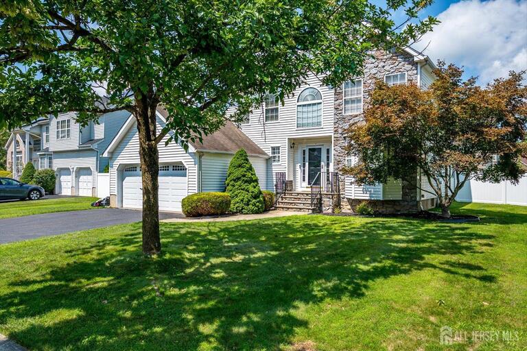Photo 3 of 26 Brittany Way, South Brunswick NJ 08824, South Brunswick, NJ