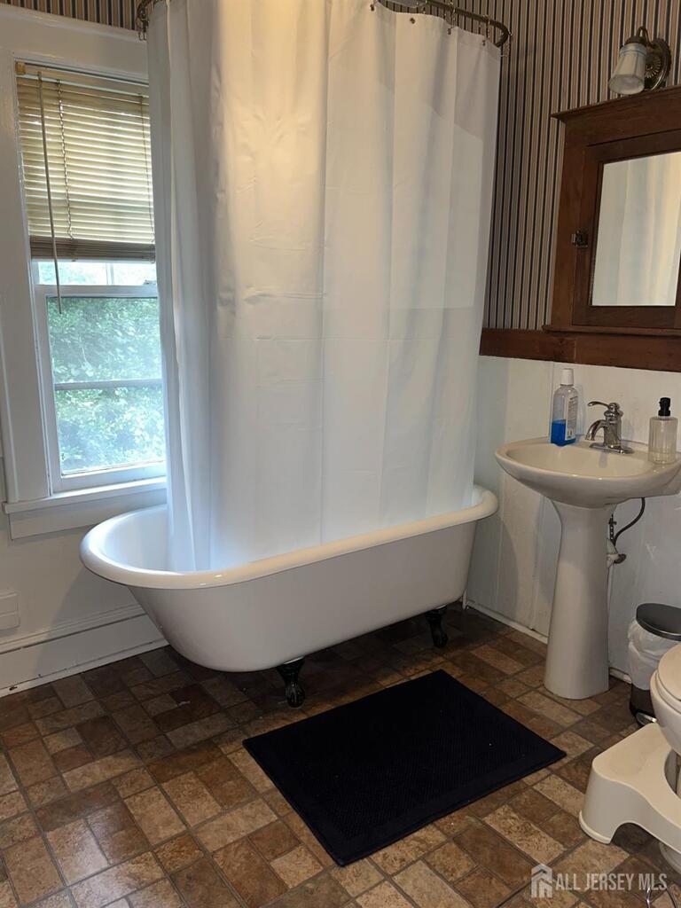 Photo 12 of 105 N 2nd Avenue, Highland Park NJ 08904, Highland Park, NJ