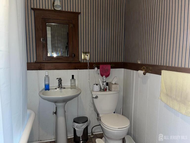 Photo 13 of 105 N 2nd Avenue, Highland Park NJ 08904, Highland Park, NJ