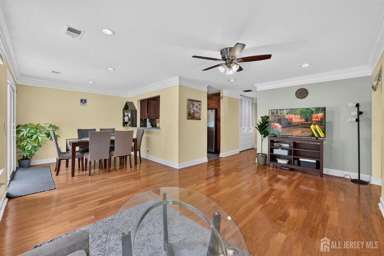 Photo 34 of 56 Woodbury Road, Edison NJ 08820, Edison, NJ