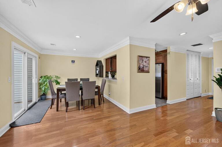 Photo 23 of 56 Woodbury Road, Edison NJ 08820, Edison, NJ