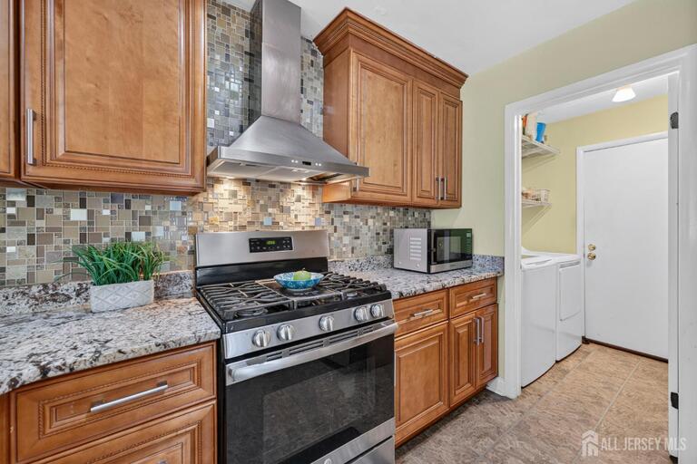 Photo 30 of 56 Woodbury Road, Edison NJ 08820, Edison, NJ