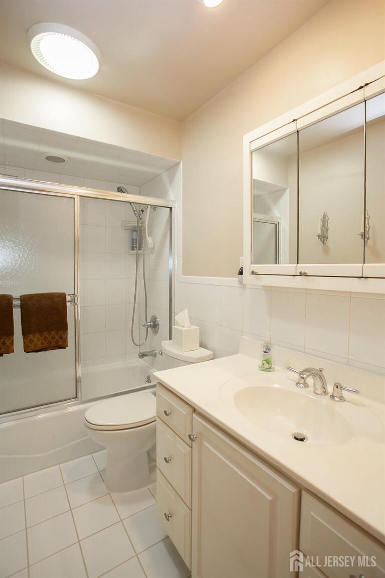 Photo 19 of 58 Schuyler Drive, Edison NJ 08817, Edison, NJ