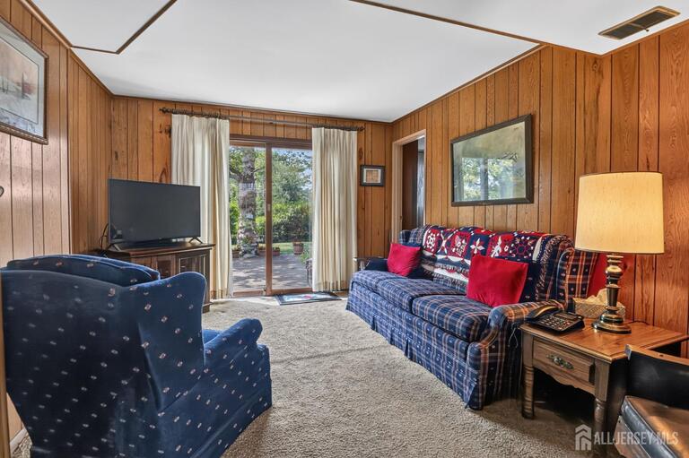 Photo 20 of 2 Peachwood Court, Milltown NJ 08850, Milltown, NJ