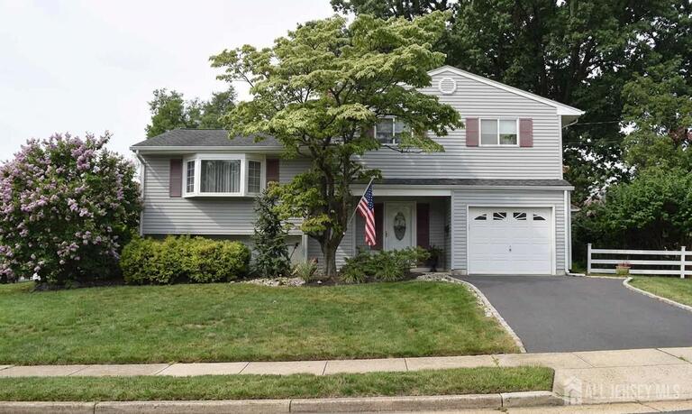 Photo 28 of 2 Peachwood Court, Milltown NJ 08850, Milltown, NJ