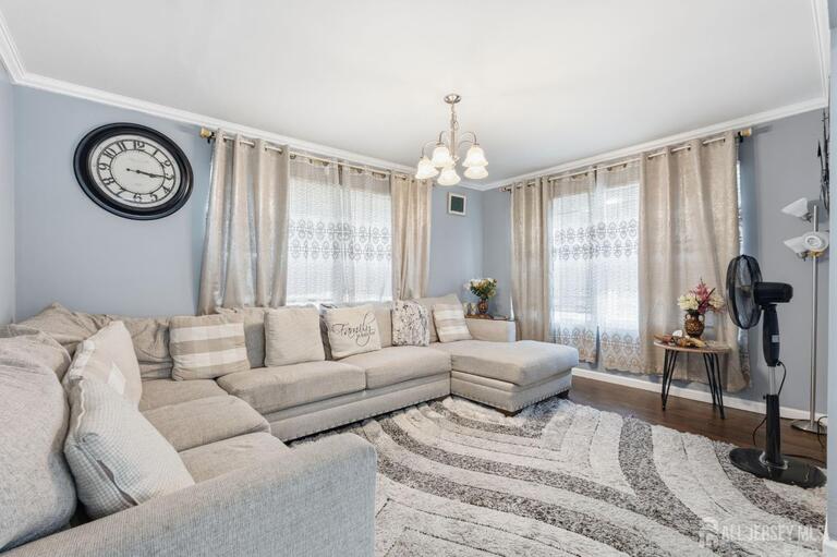 Photo 3 of 1738 W 3rd Street W, Piscataway NJ 08854, Piscataway, NJ