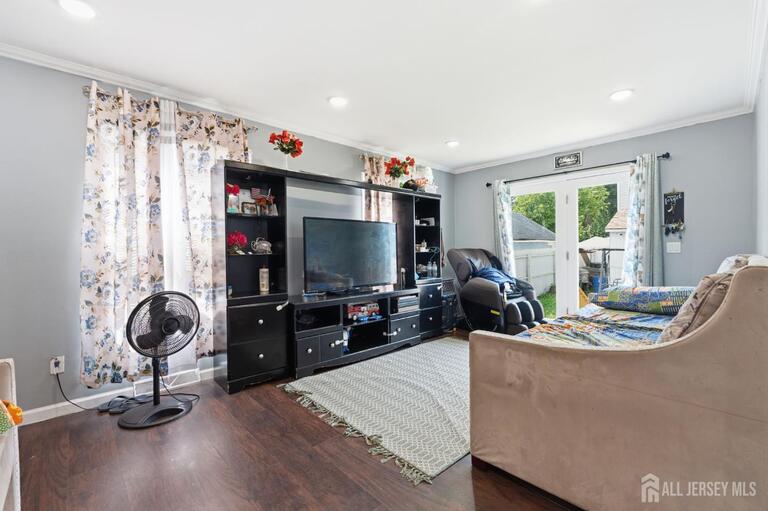 Photo 4 of 1738 W 3rd Street W, Piscataway NJ 08854, Piscataway, NJ
