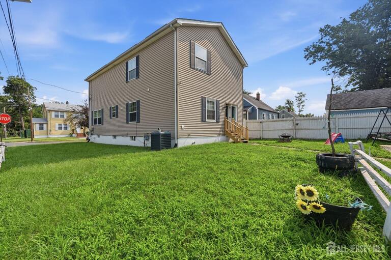 Photo 21 of 1738 W 3rd Street W, Piscataway NJ 08854, Piscataway, NJ
