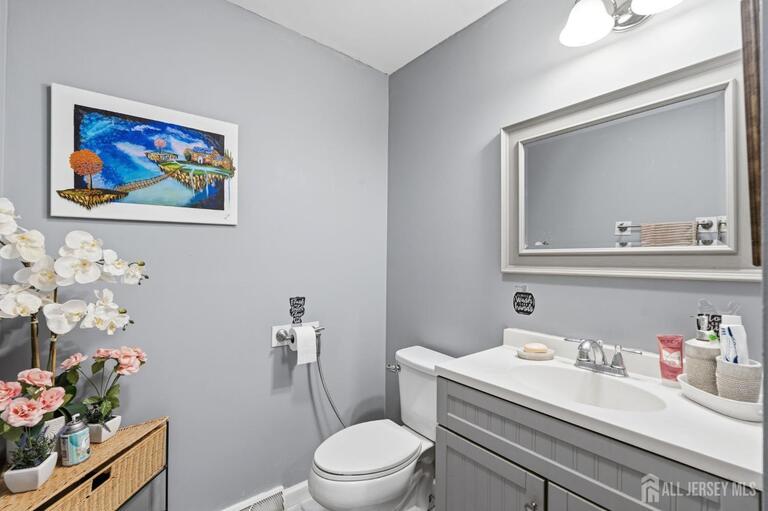 Photo 15 of 1738 W 3rd Street W, Piscataway NJ 08854, Piscataway, NJ
