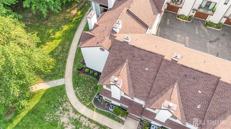 Photo 21 of 44 Tower Hill Drive, Red Bank NJ 07701, Red Bank, NJ