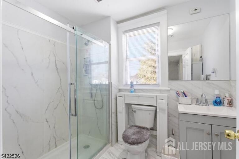 Photo 19 of 140 Grove Avenue, Woodbridge Proper NJ 07095, Woodbridge Proper, NJ