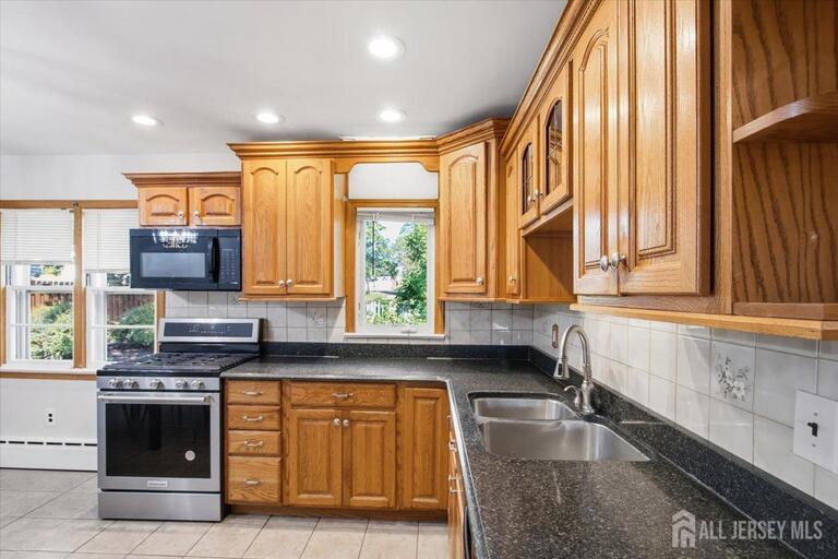 Photo 9 of 36 Oakland Avenue, Franklin NJ 08873, Franklin, NJ