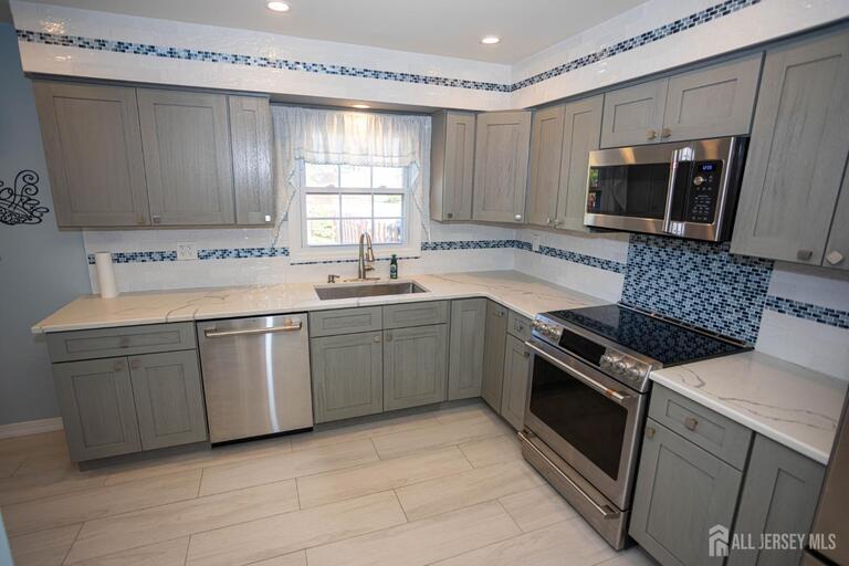 Photo 13 of 4 Cheltenham Place, Sayreville NJ 08872, Sayreville, NJ