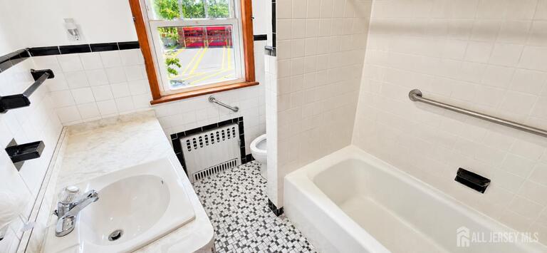 Photo 20 of 259 Macarthur Avenue, Sayreville NJ 08872, Sayreville, NJ