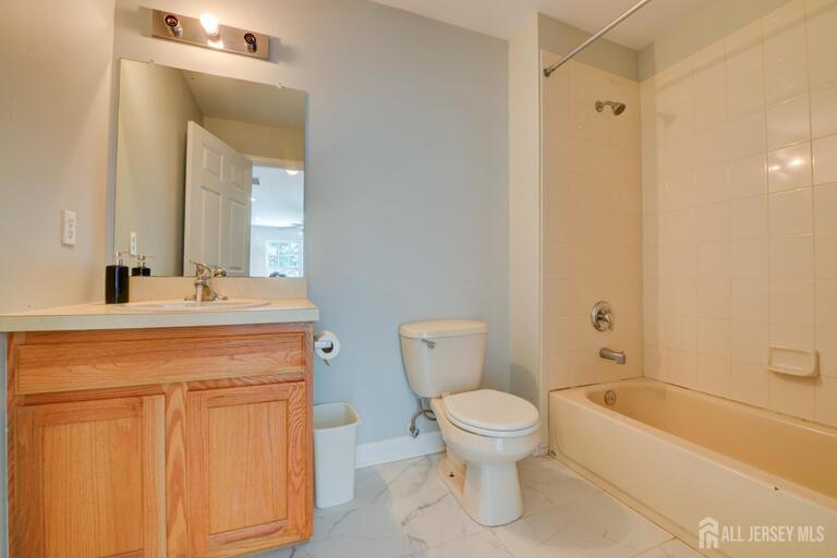 Photo 20 of 34 Forest Drive, Piscataway NJ 08844, Piscataway, NJ
